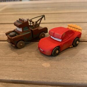 LARGE Disney Cave Lightning McQueen and Mater Die Cast Set – Cars on The Road